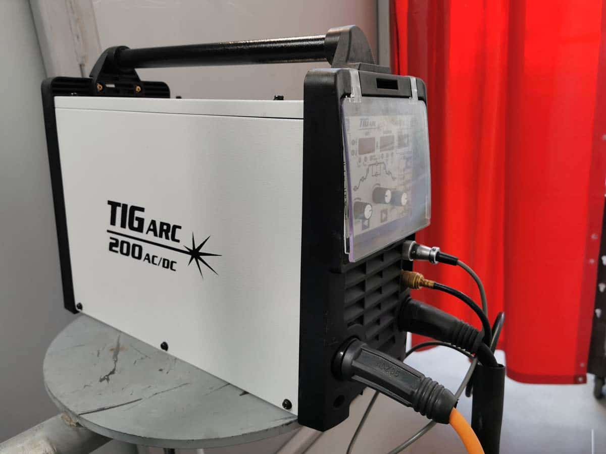 MTL Welding Booth Rental Hire on demand Welding Centre